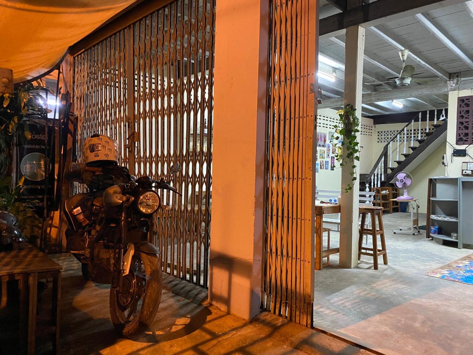 HostelBed @ Phitsanulok Exterior foto